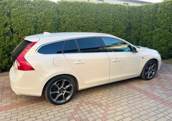 Volvo V60 cena 55000 przebieg: 192462, rok produkcji 2016 z Warszawa małe 172